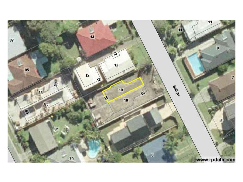 2/10 Bali Avenue, Palm Beach QLD 4221