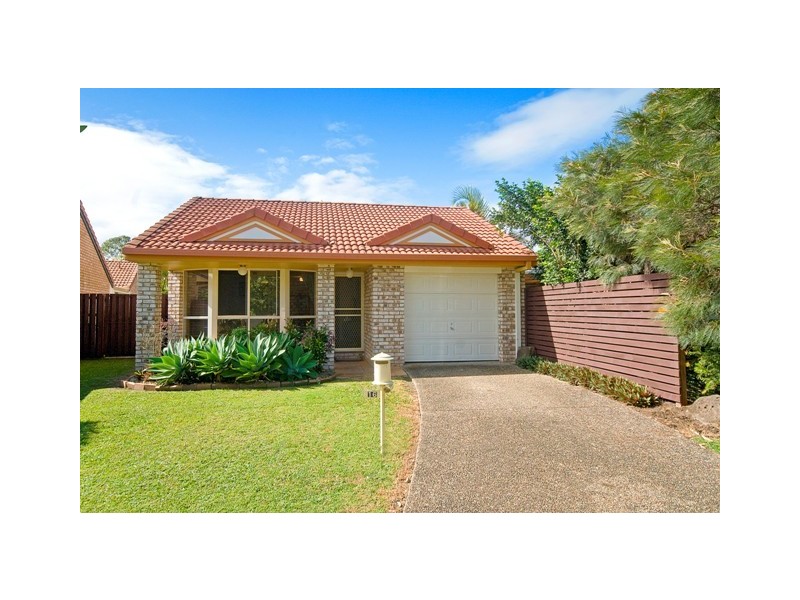 16 Typha Place, Elanora QLD 4221