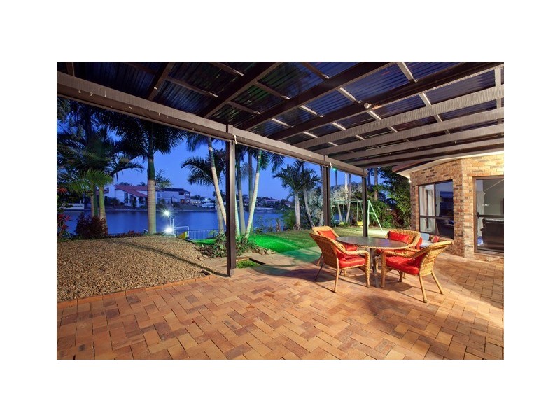 110 Tallebudgera Drive, Palm Beach QLD 4221