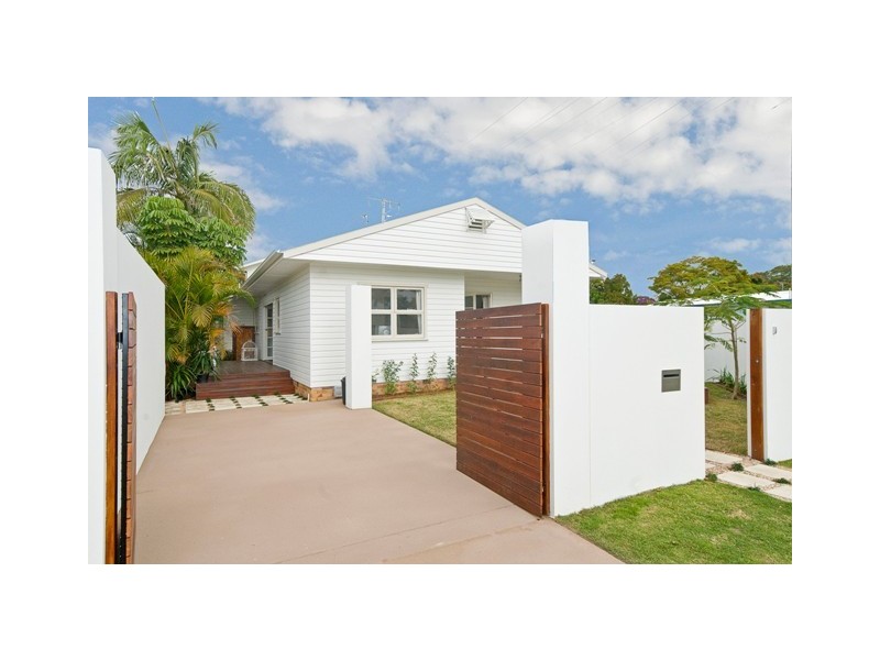 1/84 Third Avenue, Palm Beach QLD 4221