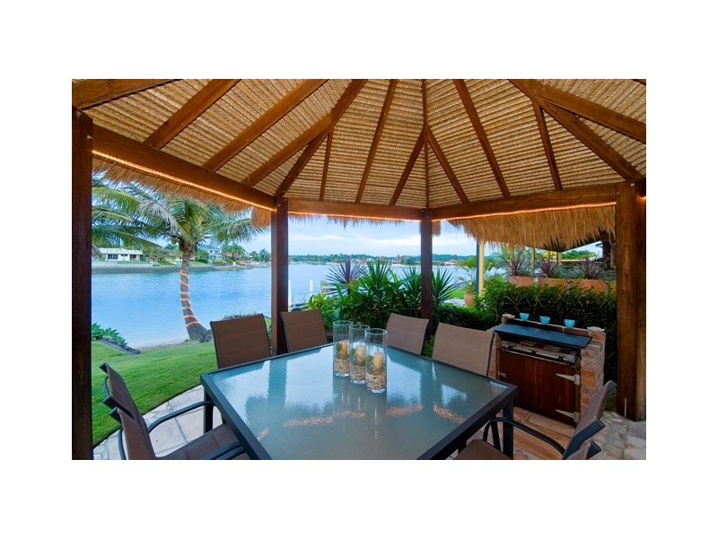 152 Tallebudgera Drive, Palm Beach QLD 4221