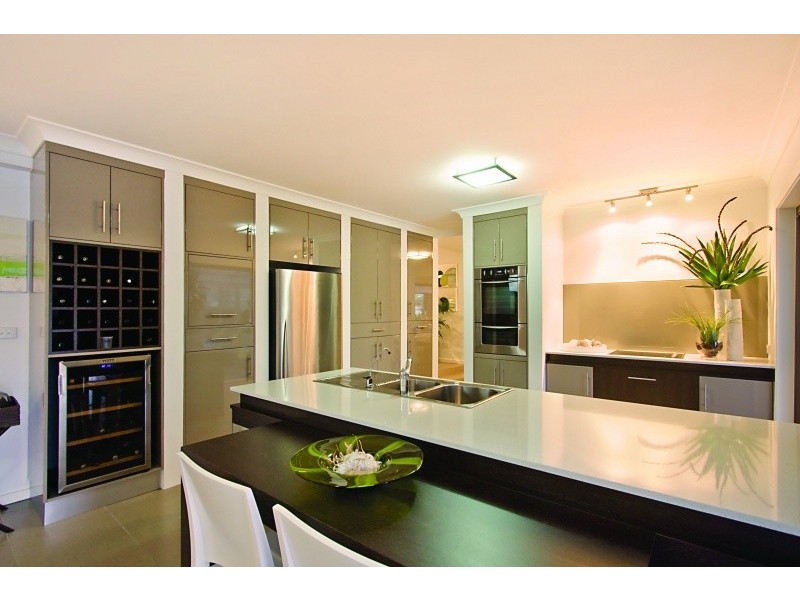 152 Tallebudgera Drive, Palm Beach QLD 4221