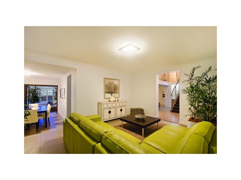 152 Tallebudgera Drive, Palm Beach QLD 4221