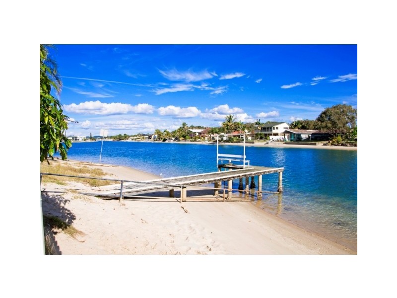 60 Parnki Parade, Palm Beach QLD 4221