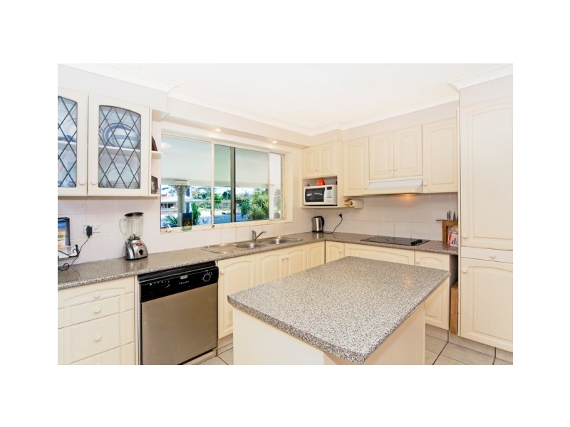 60 Parnki Parade, Palm Beach QLD 4221