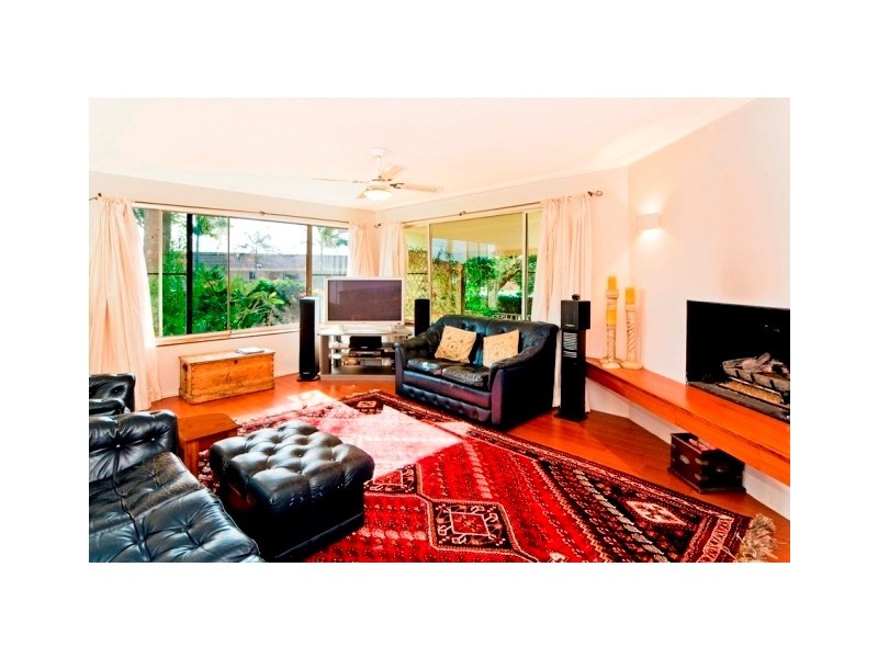 60 Parnki Parade, Palm Beach QLD 4221