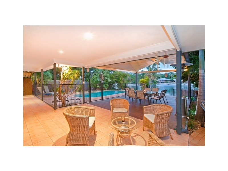 122 Tahiti Avenue, Palm Beach QLD 4221
