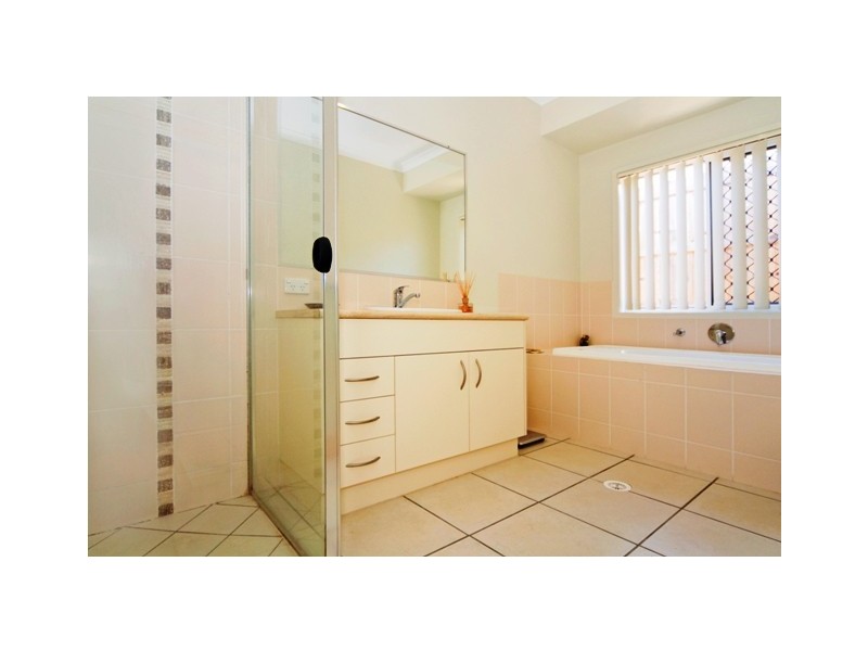 25 Antonson Cresent, Mudgeeraba QLD 4213