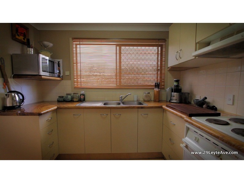 2/29 Leyte Avenue, Palm Beach QLD 4221