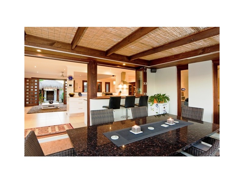 43 Seventh Avenue, Palm Beach QLD 4221