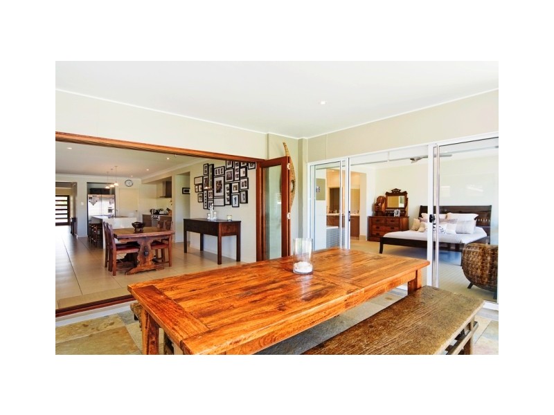 16 Mallawa Drive, Palm Beach QLD 4221