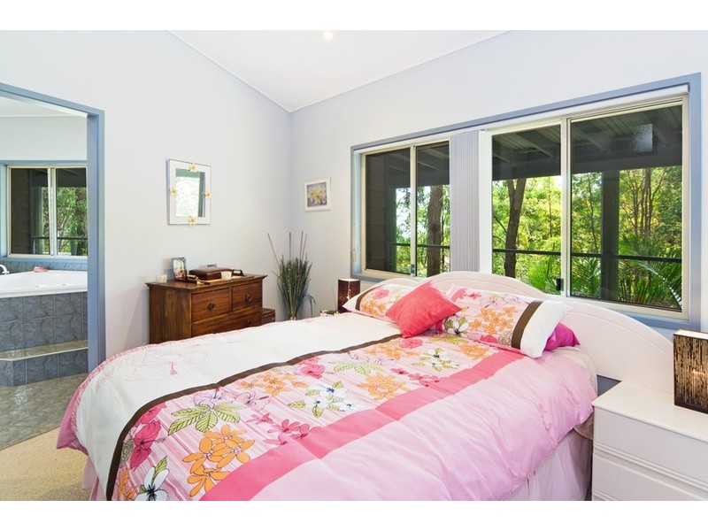 63 Westminster Boulevard, Elanora QLD 4221
