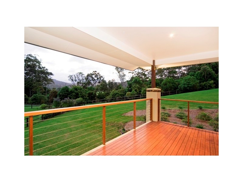 4 Lita Court, Tallebudgera QLD 4228