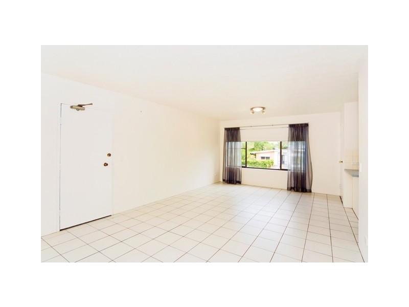 7/19 Twenty Sixth Avenue, Palm Beach QLD 4221
