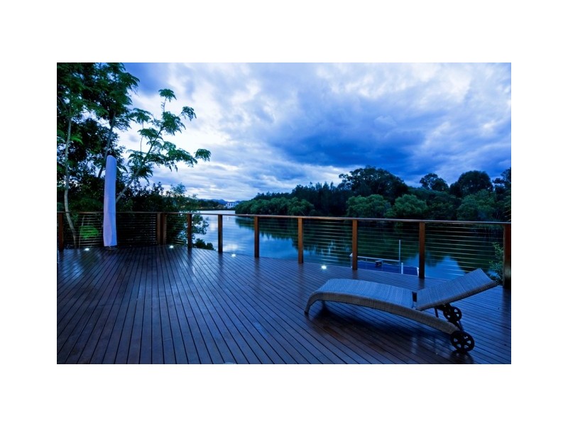16 Chestnut Street, Elanora QLD 4221