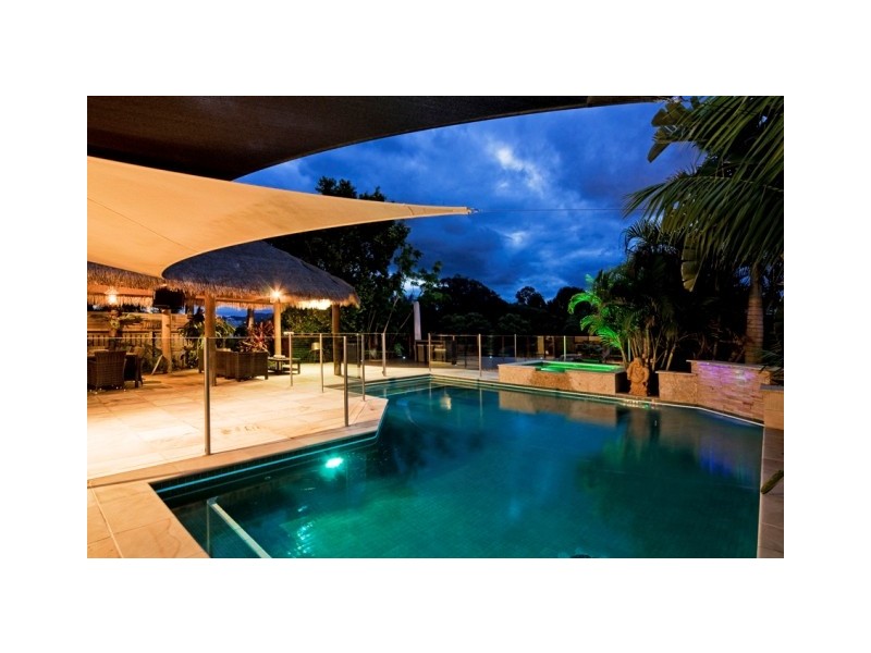 16 Chestnut Street, Elanora QLD 4221