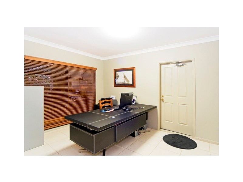 16 Chestnut Street, Elanora QLD 4221