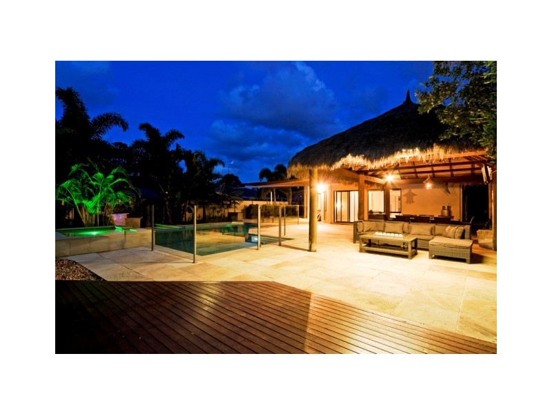 16 Chestnut Street, Elanora QLD 4221