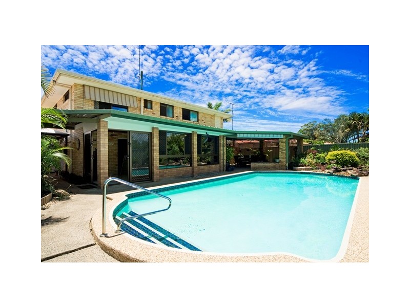 12 Sycamore Place, Palm Beach QLD 4221