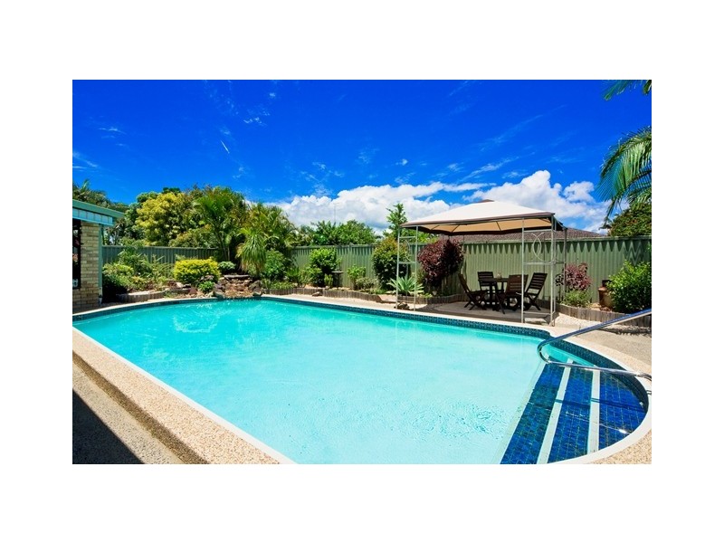 12 Sycamore Place, Palm Beach QLD 4221