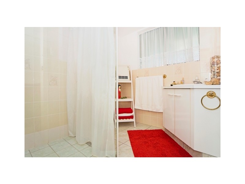 12 Sycamore Place, Palm Beach QLD 4221