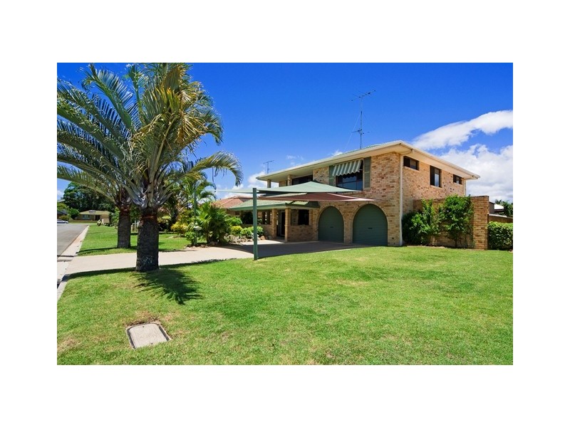 12 Sycamore Place, Palm Beach QLD 4221