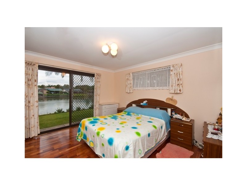 129 Currumbin Creek Road, Currumbin Waters QLD 4223