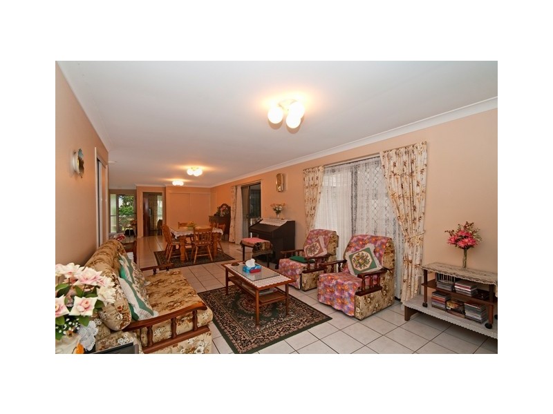 129 Currumbin Creek Road, Currumbin Waters QLD 4223