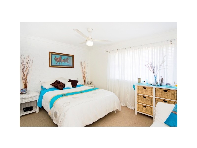 1/2218 Gold Coast Highway, Mermaid Beach QLD 4218
