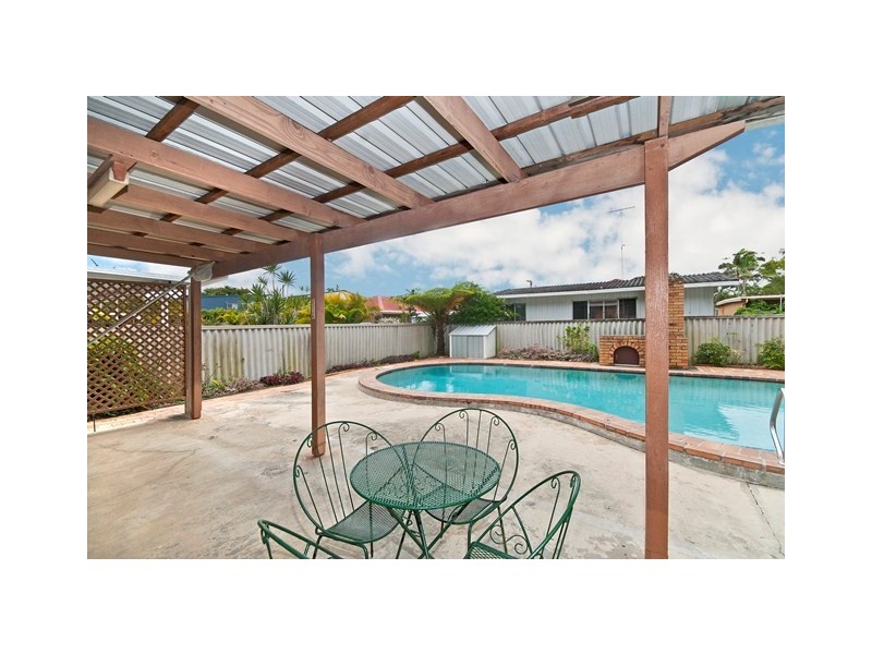 45 Waikiki Avenue, Palm Beach QLD 4221