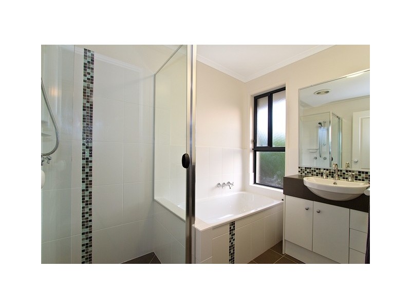 3 Kauri Pine Street, Reedy Creek QLD 4227