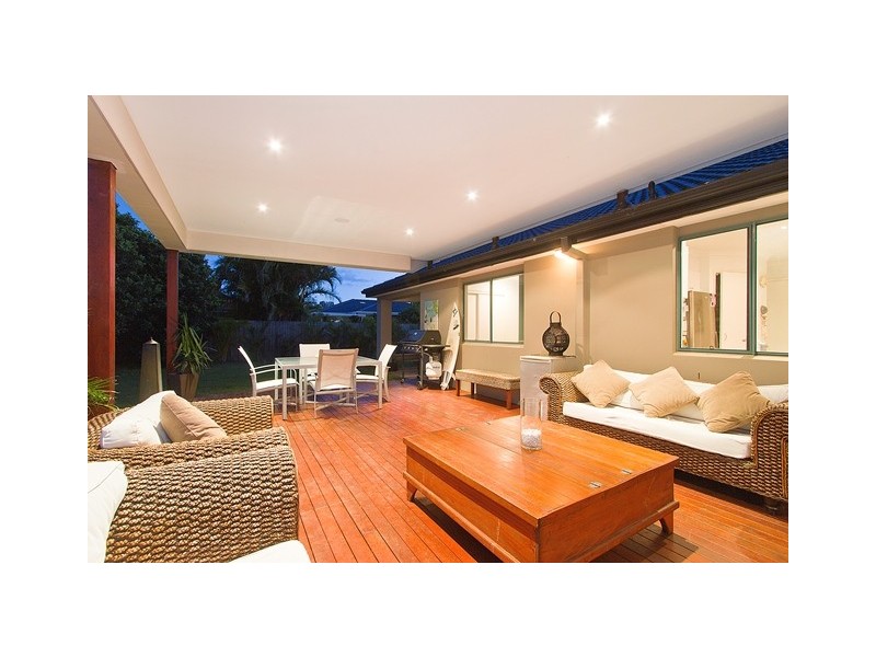 14 Sittella Crescent, Burleigh Waters QLD 4220