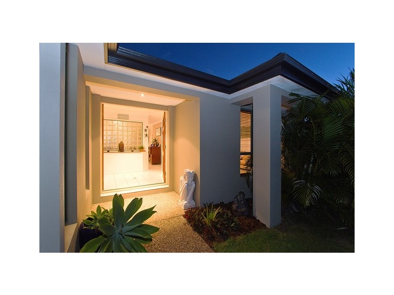 14 Sittella Crescent, Burleigh Waters QLD 4220