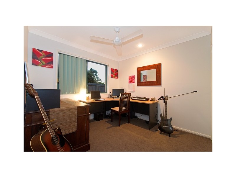 14 Sittella Crescent, Burleigh Waters QLD 4220
