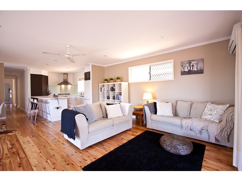 90 Tahiti Avenue, Palm Beach QLD 4221