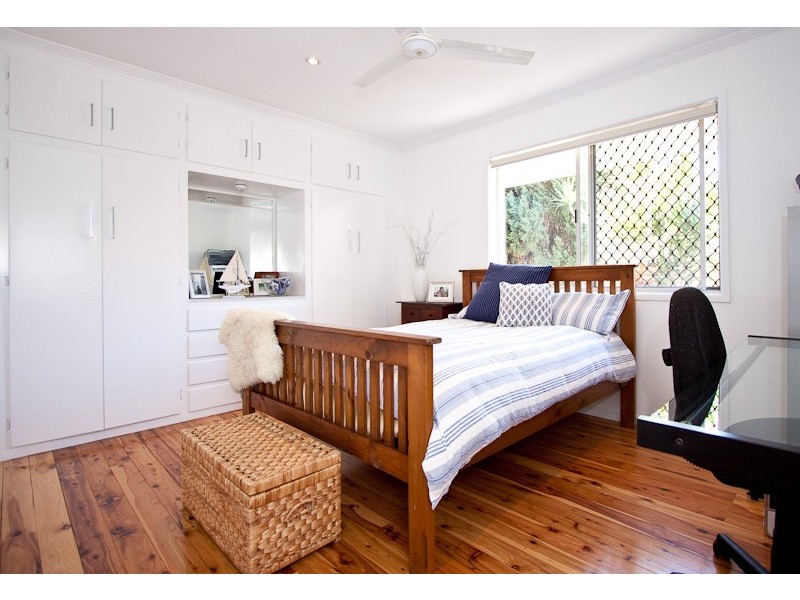 90 Tahiti Avenue, Palm Beach QLD 4221