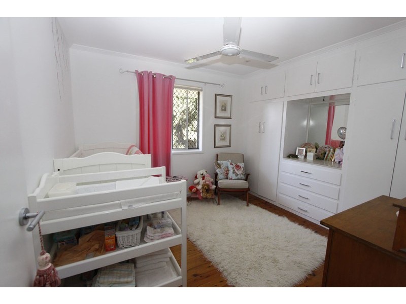 90 Tahiti Avenue, Palm Beach QLD 4221