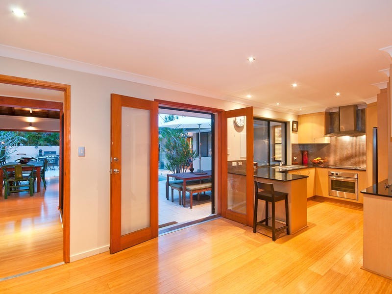 12 Linum Street, Palm Beach QLD 4221