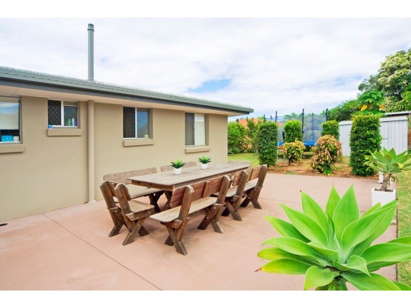 32 Tatha Avenue, Palm Beach QLD 4221