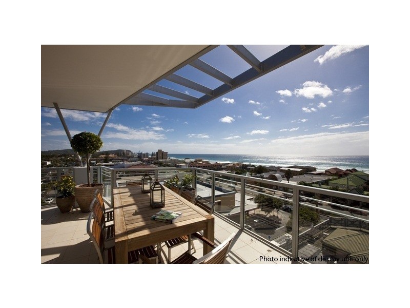 10 Fifth Avenue, Palm Beach QLD 4221