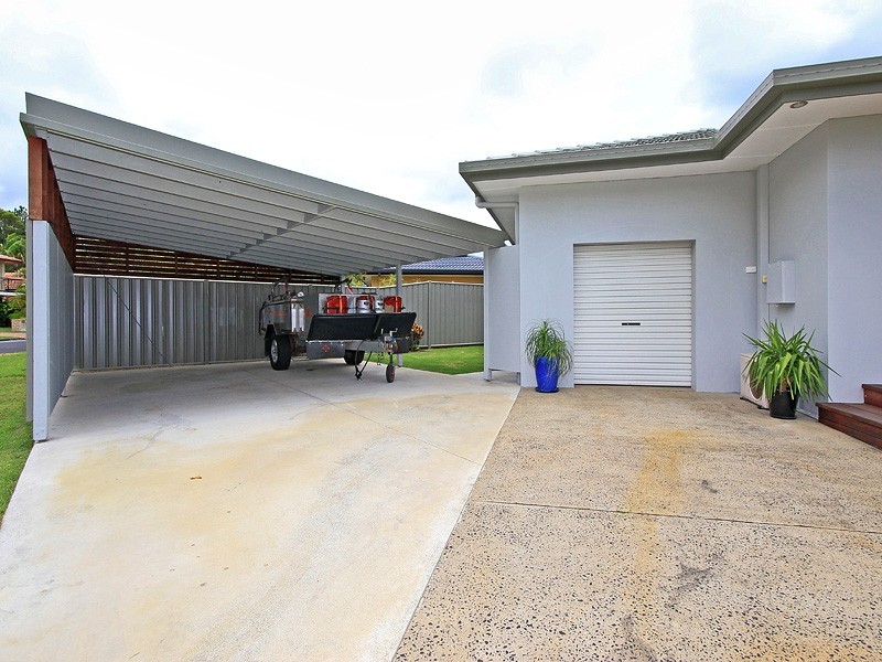 3 Myrtle Court, Palm Beach QLD 4221