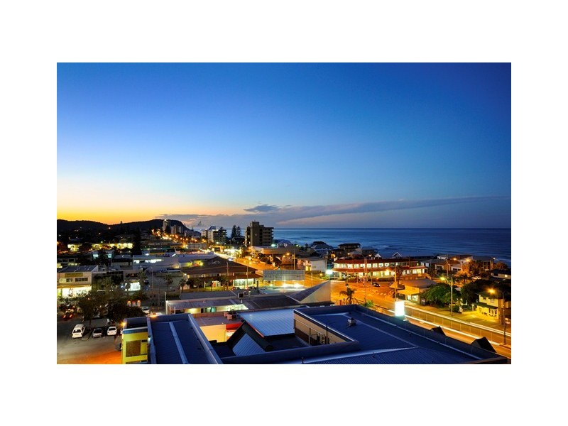 10 Fifth Avenue, Palm Beach QLD 4221