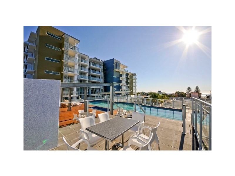 10 Fifth Avenue, Palm Beach QLD 4221