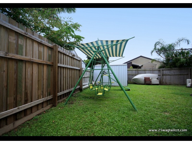 4/25 Wagtail  Court, Burleigh Waters QLD 4220