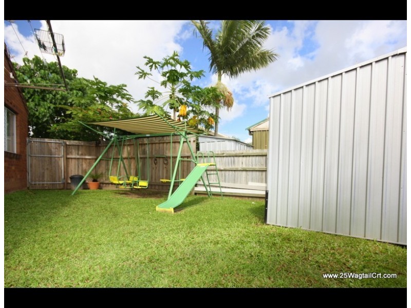 4/25 Wagtail  Court, Burleigh Waters QLD 4220