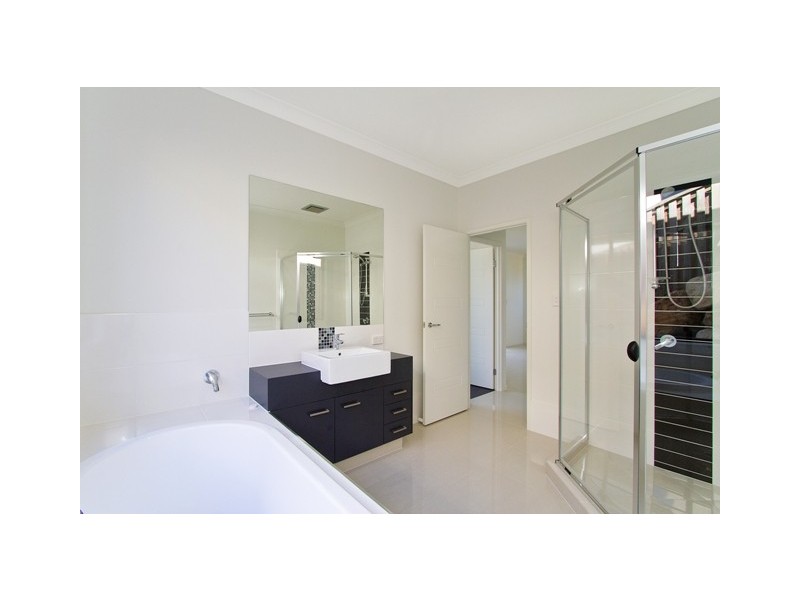 10 Grampian Court, Reedy Creek QLD 4227