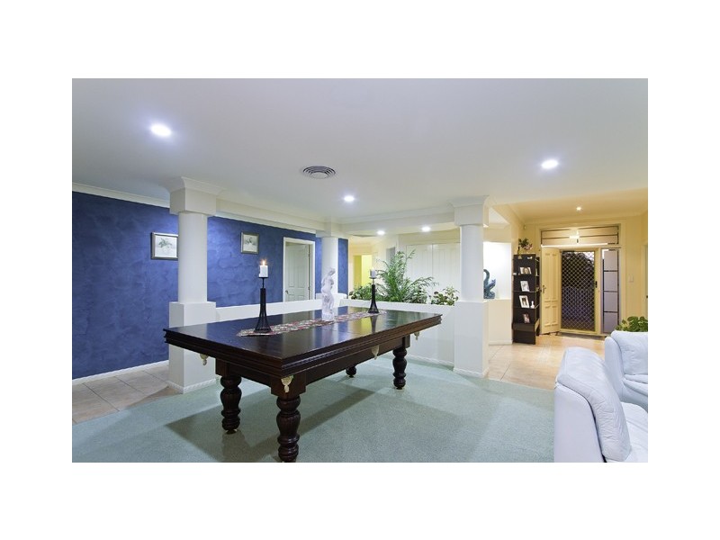 94 Honeyeater Drive, Burleigh Waters QLD 4220