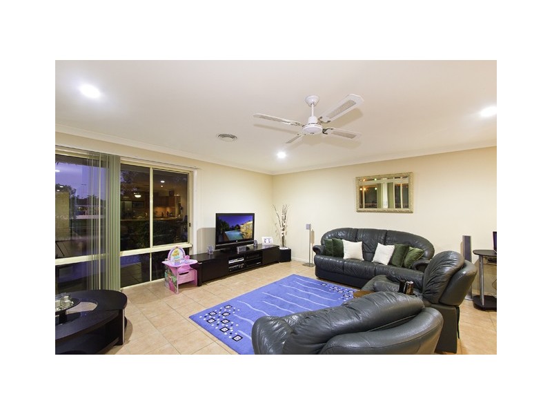 94 Honeyeater Drive, Burleigh Waters QLD 4220
