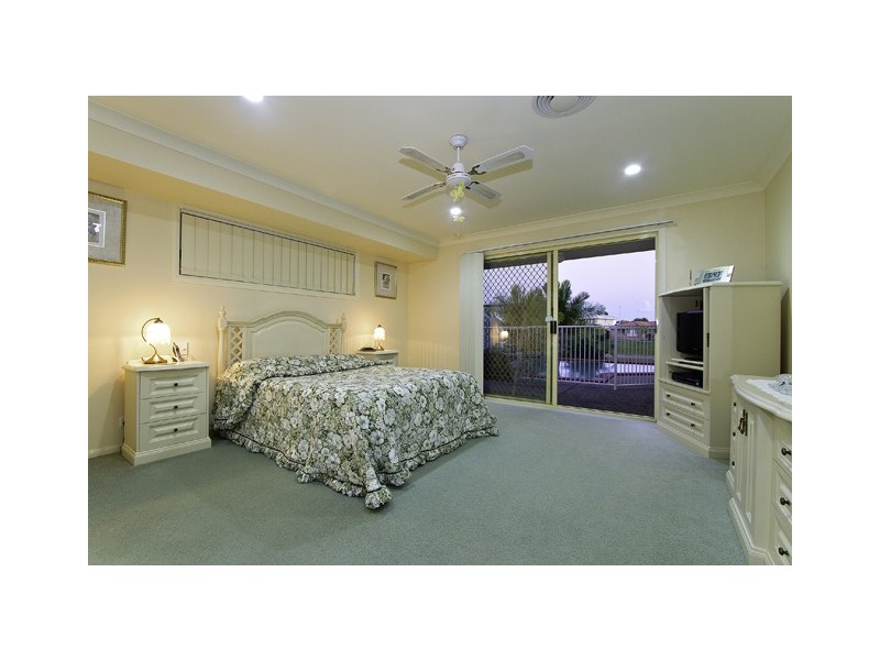 94 Honeyeater Drive, Burleigh Waters QLD 4220