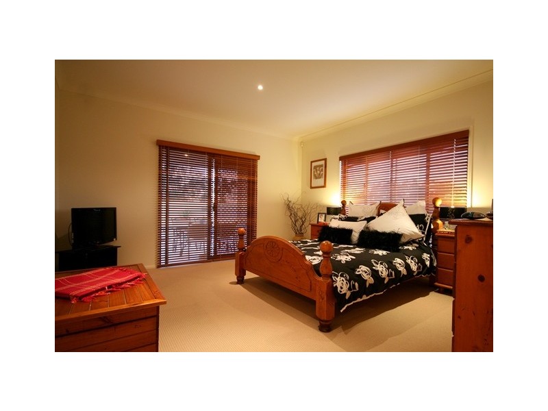 70 Sky Royal Terrace, Burleigh Heads QLD 4220